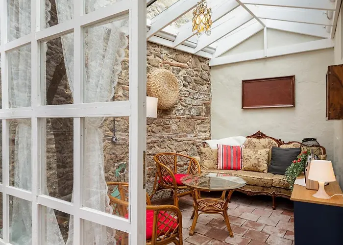 9 Person Garden 5min To Clock Tower